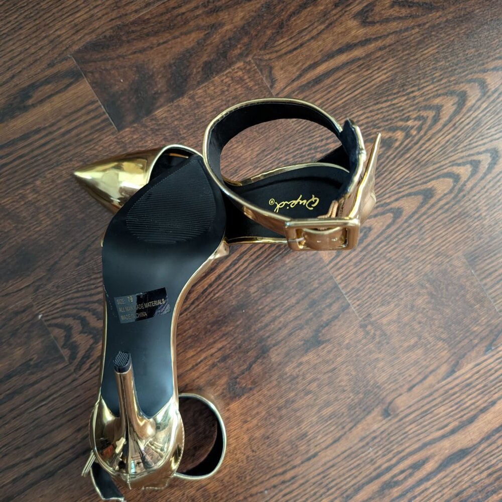 Shoes - Picture 2 of 2
